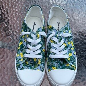 Tommy Bahama Floral Green & Yellow Women's Sneakers